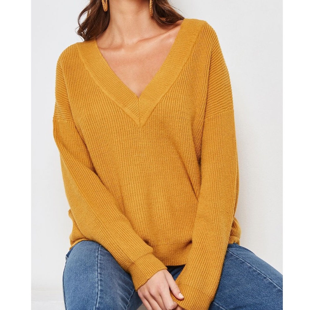 Forever 21 Vneck Ribbed Knit Sweater